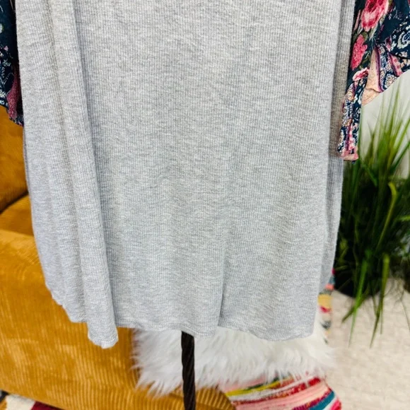 Maurice’s | Floral Sleeve Ribbed Top | XL - Picture 5 of 5